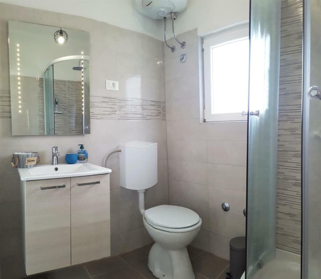 Apartment Svilan - Terrace With Sea View And Nature Зечево Екстер'єр фото